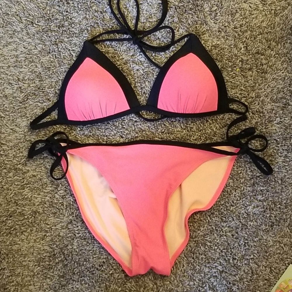 Women's bikini, top size M & bottom size L